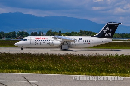 HB-IYU (msn E3379)