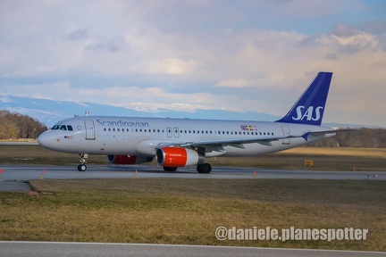 OY-KAM (msn 2911)